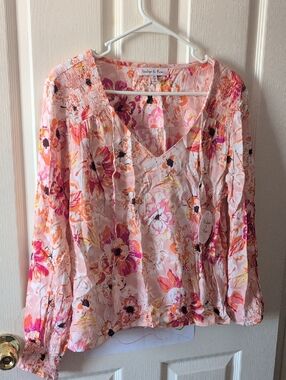 Velvet by Graham & Spencer Pink and Orange Floral V-Neck Blouse